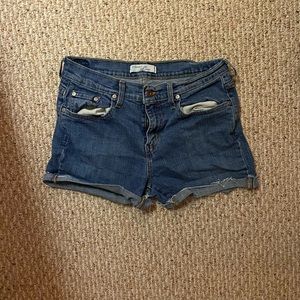 Levi’s shorts